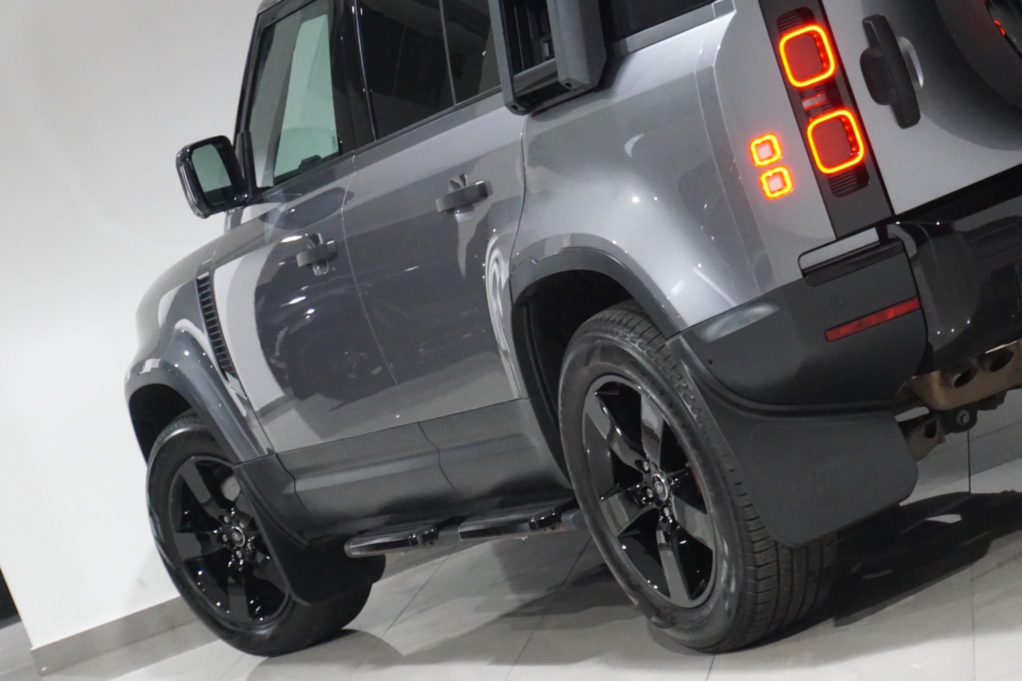 Land Rover Defender 110 3.0 D250 MHEV Hard Top SUV Auto 4WD MWB Euro 6 (s/s) 5dr